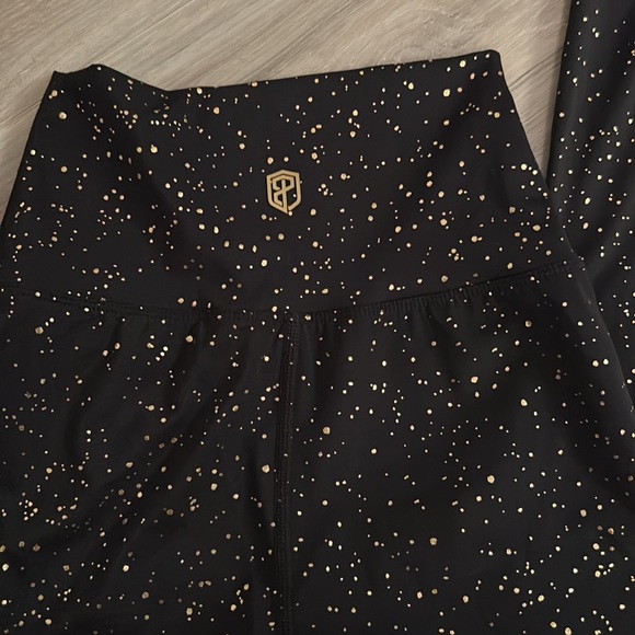 Born Primitive Synergy Leggings - Picture 7 of 9